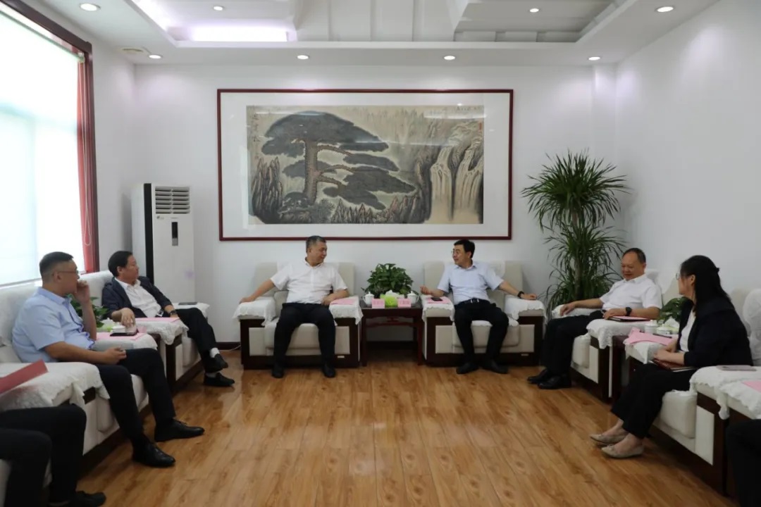 山東農(nóng)業(yè)集團黨委書記、董事長張傳洪一行到訪山東水設(shè)